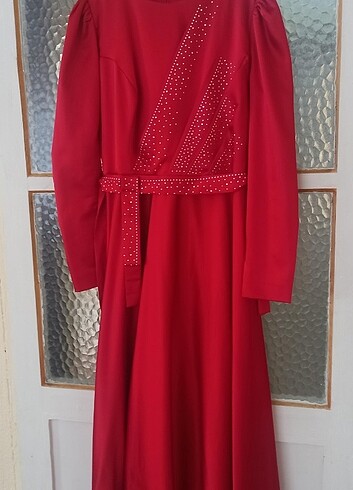 Kırmızı saten tesettür abiye elbise - Görsel 2