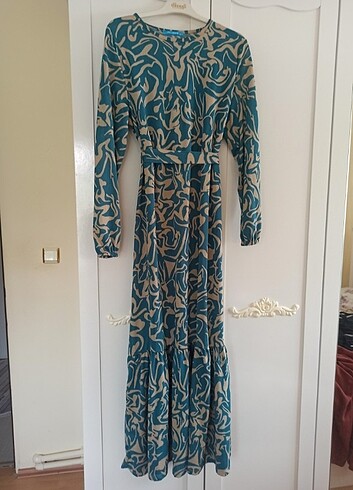 Desenli yazlık efil efil elbise - Görsel 2