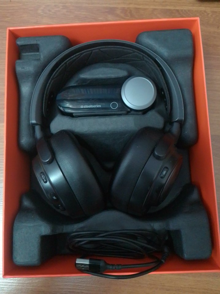 Steelseries Kablosuz Siyah Kulaklık - Görsel 2