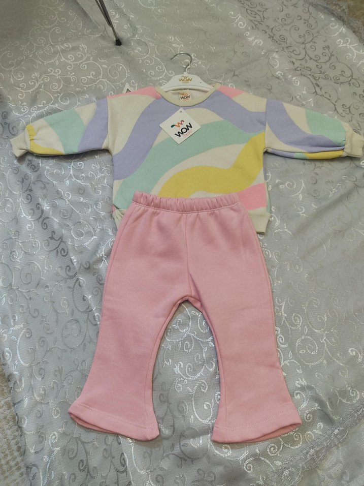 Pastel Renkli Bağlama Desenli Örme Bebek Kız Takımı - Görsel 2