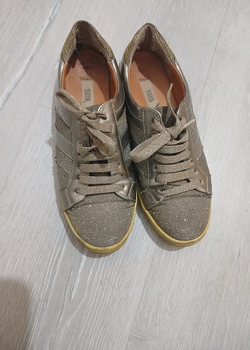 Yaya Gri Metalik Kadın Spor Ayakkabı