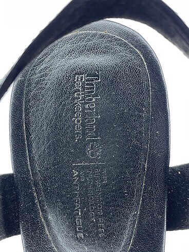 37 Beden siyah Renk Timberland Sandalet %70 İndirimli.
