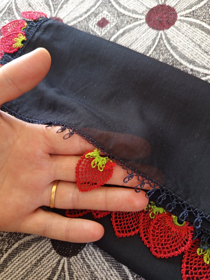 Kırmızı Fırfırlı Bohem Kadın Şal - Görsel 3