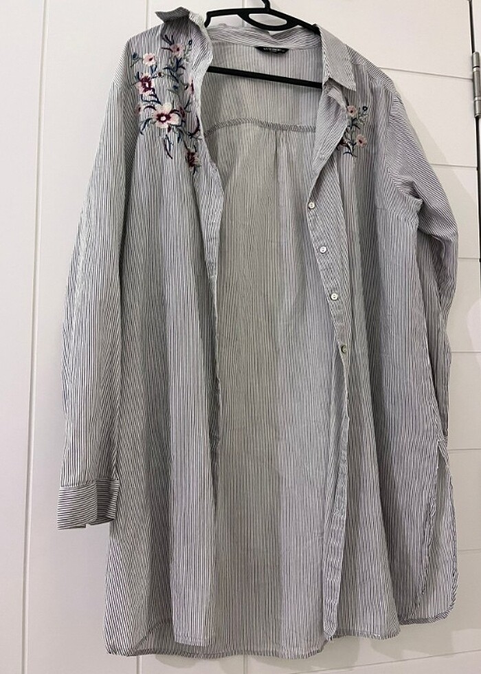 Uzun gömlek çiçekli - Görsel 2