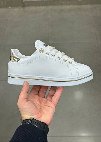 Guess desenli deri ayakkabı - Görsel 4