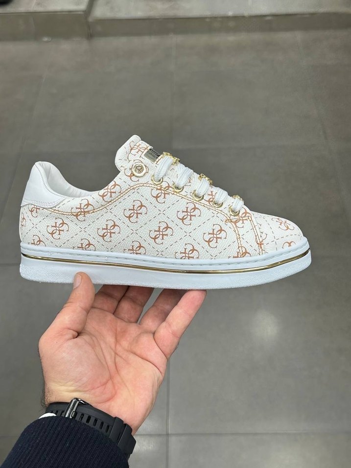 Guess desenli deri ayakkabı - Görsel 5