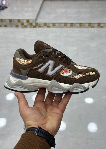 New balance 9060 tüm marka renk ve numaralar 
mevcuttur - Görsel 6