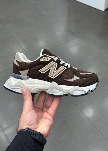 New balance 9060 tüm marka renk ve numaralar 
mevcuttur - Görsel 2