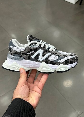 New balance 9060 tüm marka renk ve numaralar 
mevcuttur - Görsel 14