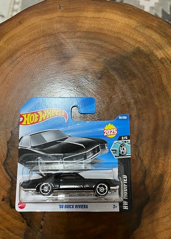 Hot Wheels 66 Buick Riviera Siyah Oyuncak Araba