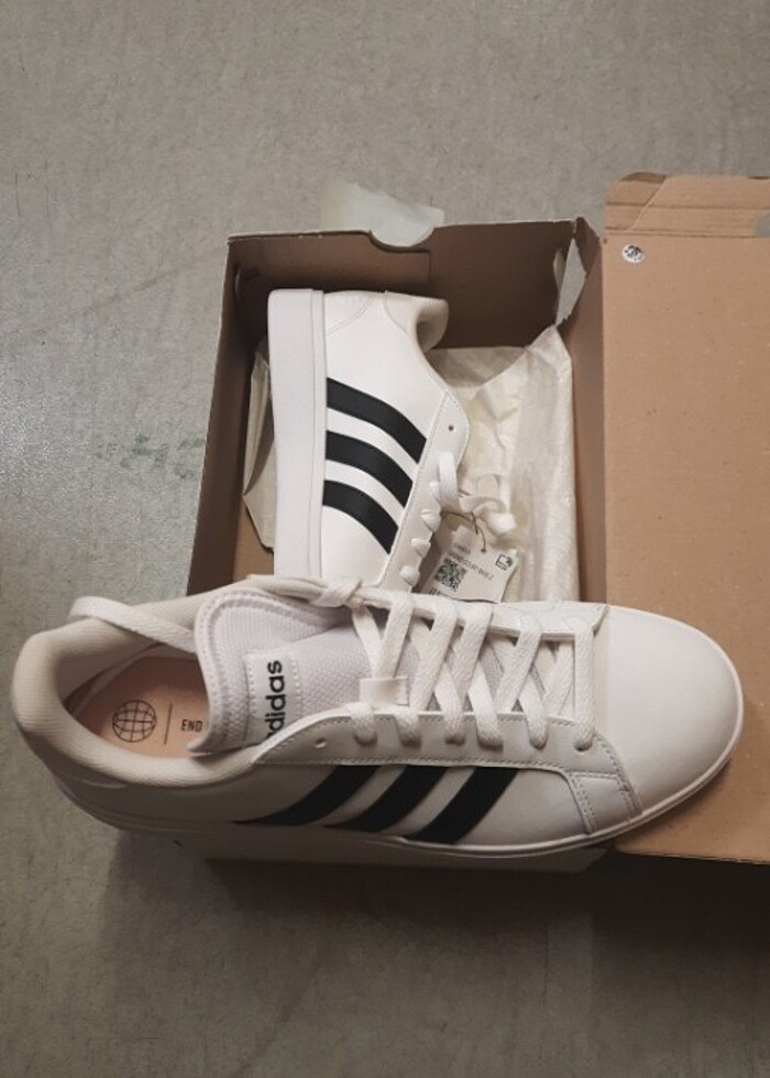 Adidas ayyakkabi - Görsel 2