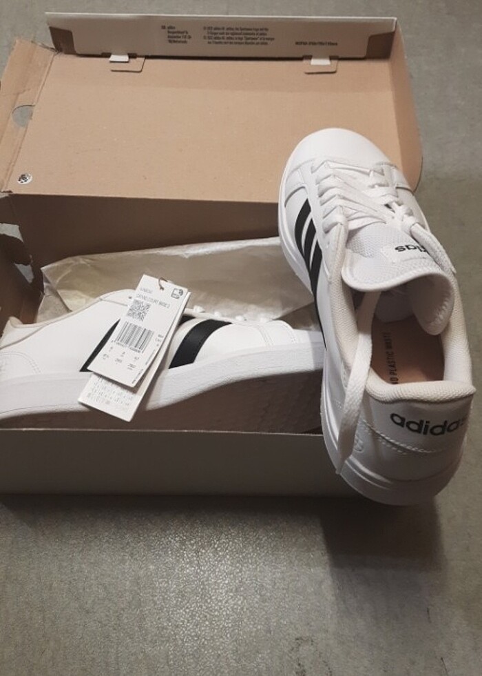 Adidas ayyakkabi - Görsel 4