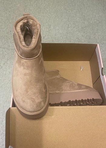 Bej Süet Kürklü Kadın Dolgu Topuk Bot - Görsel 3