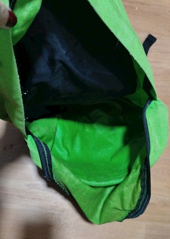 Beden Eastpak Yeşil Fermuarlı Kadın Sırt Çantası