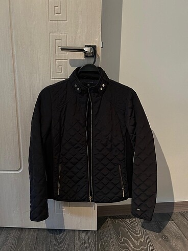 Tommy Hilfiger Mont