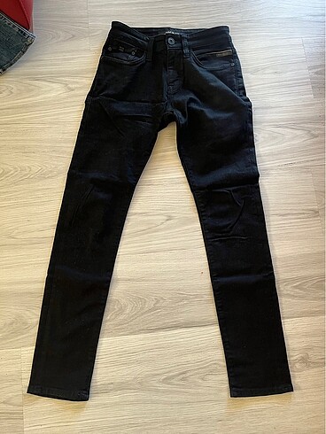 Mavi black premium jean