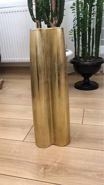  Beden Uzun vazo