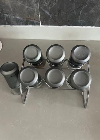 Gri Baharatlık Seti ve Standı