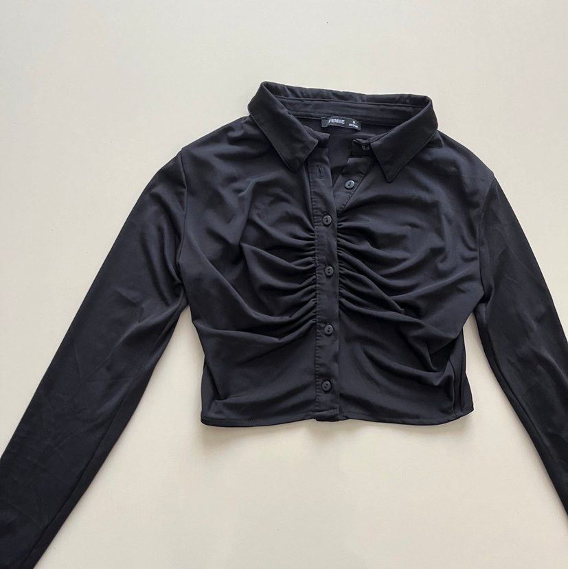 Crop Düğmeli Bluz - Görsel 2