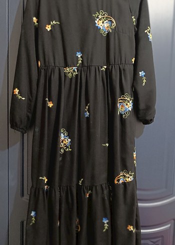 Nakışlı Siyah Uzun Kadın Elbise - Görsel 2