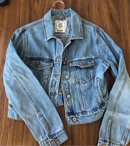 PULL AND BEAR M BEDEN CROP CEKET