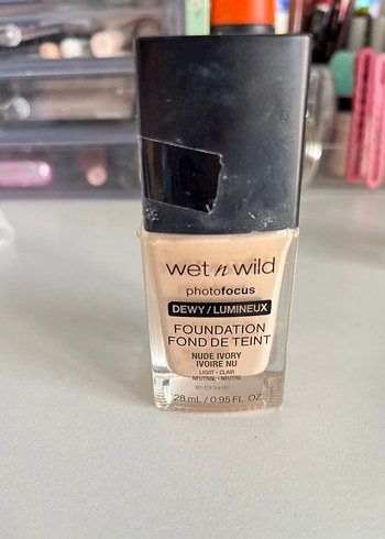 Beden Wet n Wild Photofocus Sıvı Fondöten 28 ml
