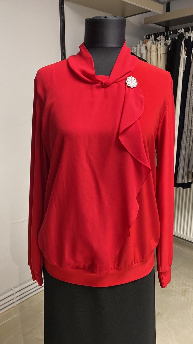 Zincir Detaylı Mavi Kadın Bluz - Görsel 3