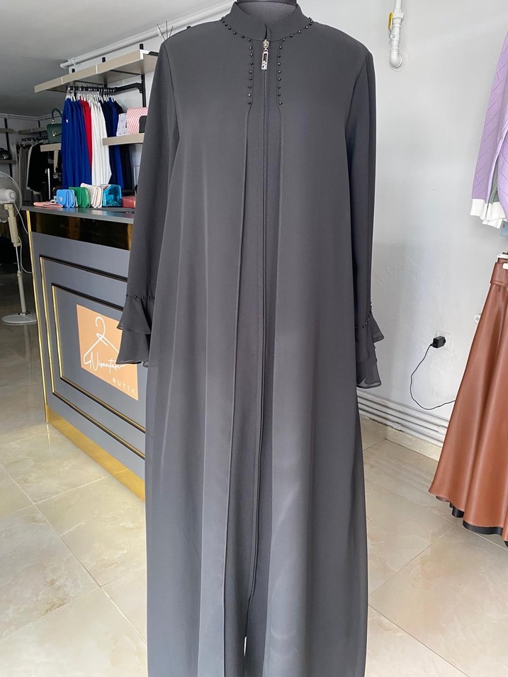 Nakış İşlemeli Siyah Ferace - Görsel 3