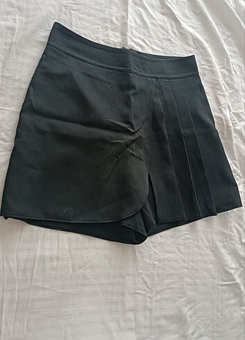 Kadın şortlu siyah mini etek