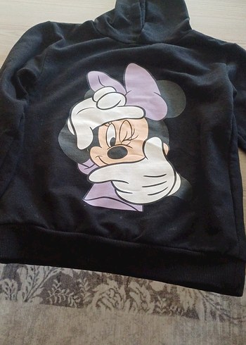 LC Waikiki Kız Çocuk Siyah Kapüşonlu Minnie Baskılı Sweatshirt