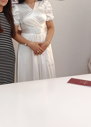 Beyaz uzun elbıse