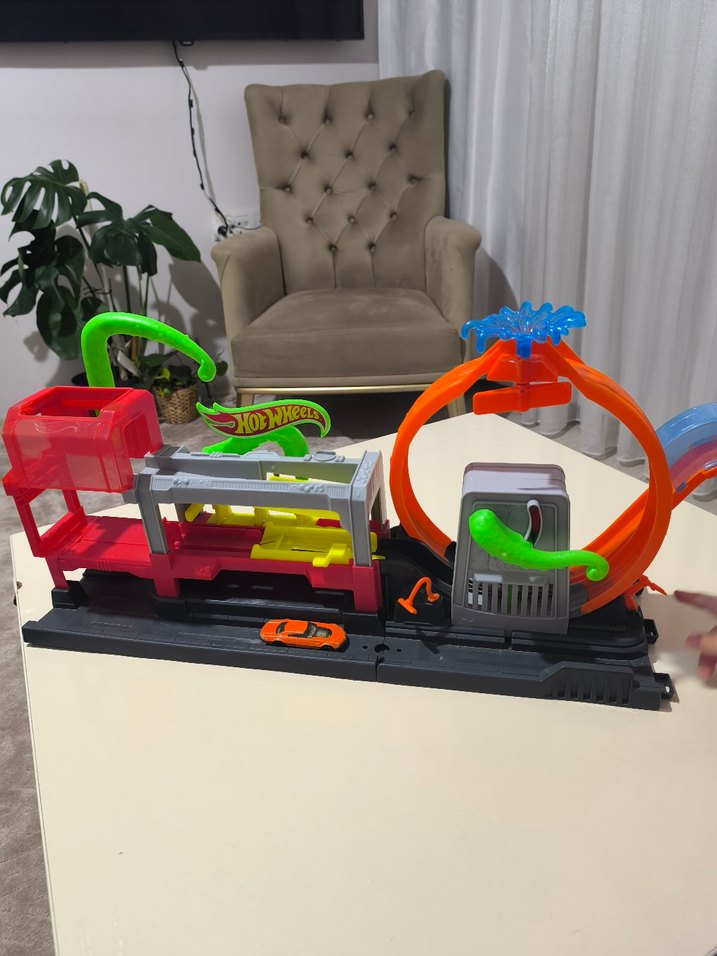 Renkli Hot Wheels Oyuncak Araba Seti - Görsel 3