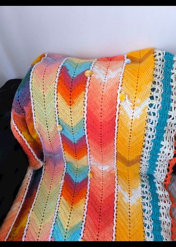 Renkli Desenli Örgü Battaniye - Görsel 3