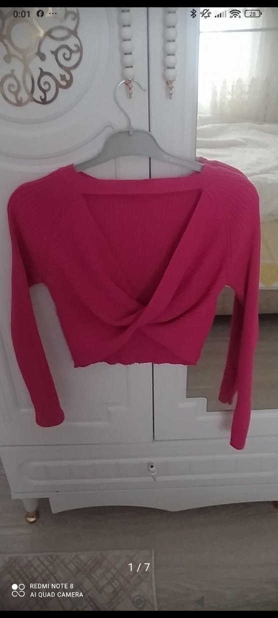 Mavi Pilili Sırt Detaylı Kadın crop Kazak - Görsel 2