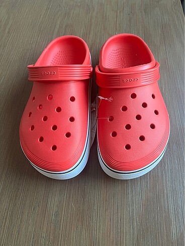 Crocs terlik