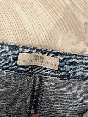 34 Beden Stradivarius