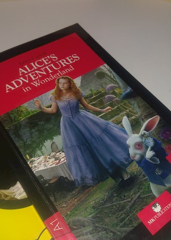 A Dead Woman's Secret - İngilizce Hikaye Serisi - Görsel 2