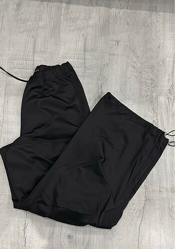 Zara saten pantolon