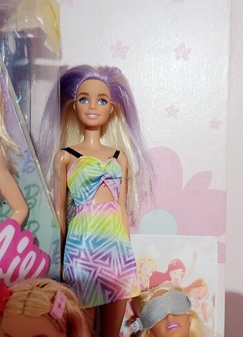 Barbie Barbie ve lol bebek