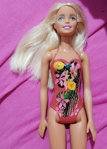 Beden Renk Barbie ve lol bebek