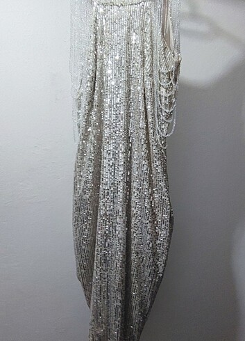 38 Beden gri Renk Hilaltrend halter yaka payet mini elbise