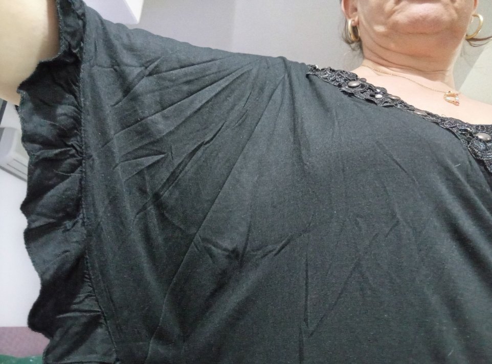 Yarasa kollu salaş yakası işlemeli bluz - Görsel 4