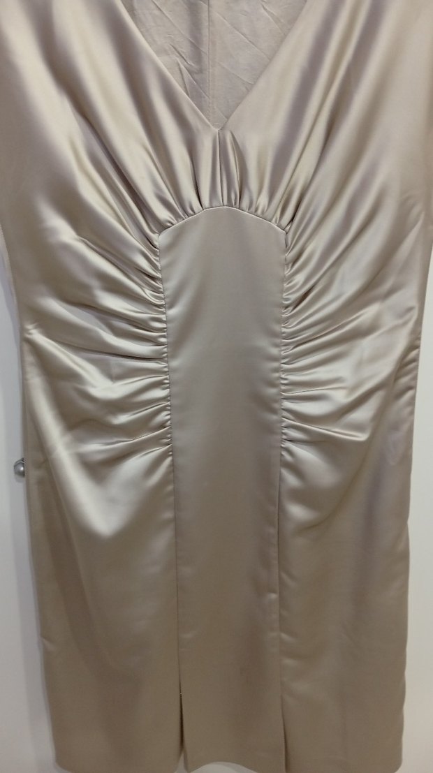 Bej rengi saten astarlı çok şık elbise - Görsel 3