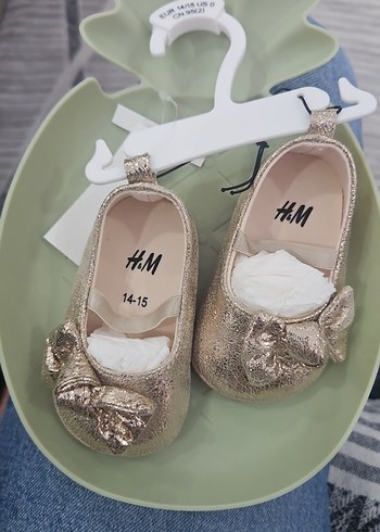 Kız Çocuk Altın Renkli Kadife Nakışlı Babet - Görsel 2