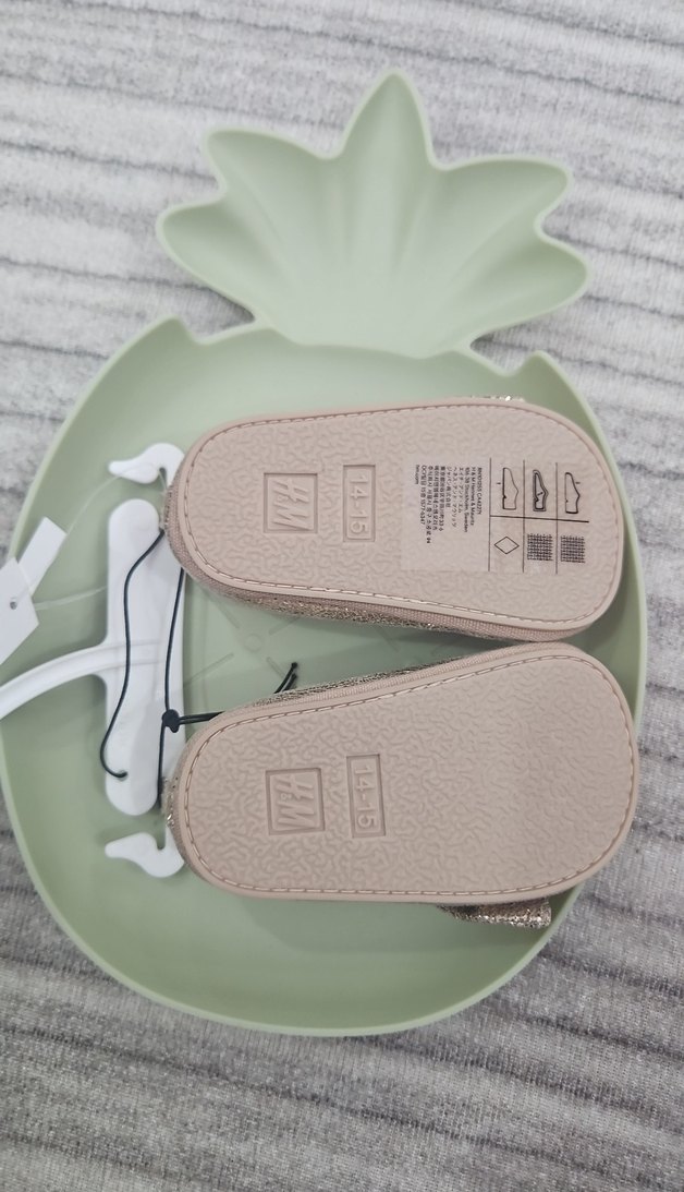 Kız Çocuk Altın Renkli Kadife Nakışlı Babet - Görsel 3