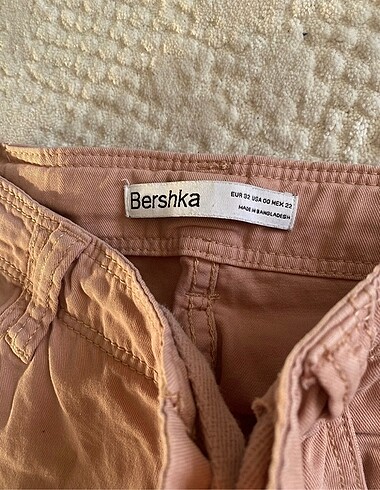 xs Beden pembe Renk bershka çok cepli pantolon