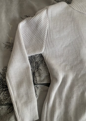 Beyaz Boğazlı İnce Triko Kadın Kazak - Görsel 2