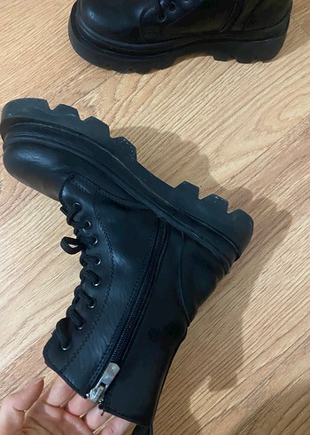 Kadın Siyah Deri Platform Bot - Görsel 4