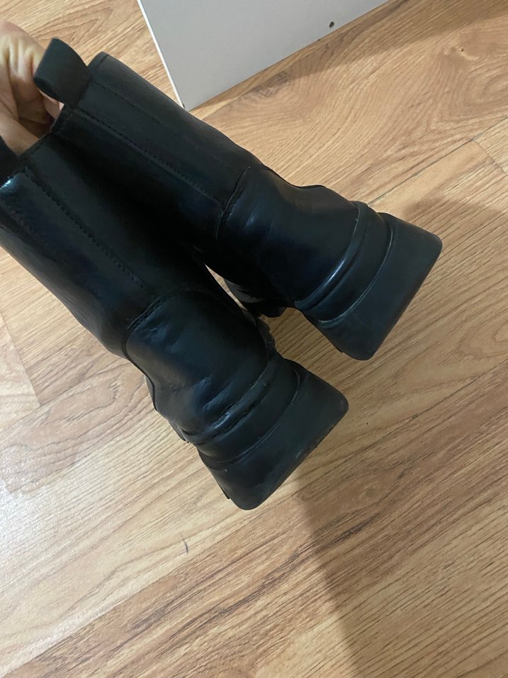 Kadın Siyah Deri Platform Bot - Görsel 5