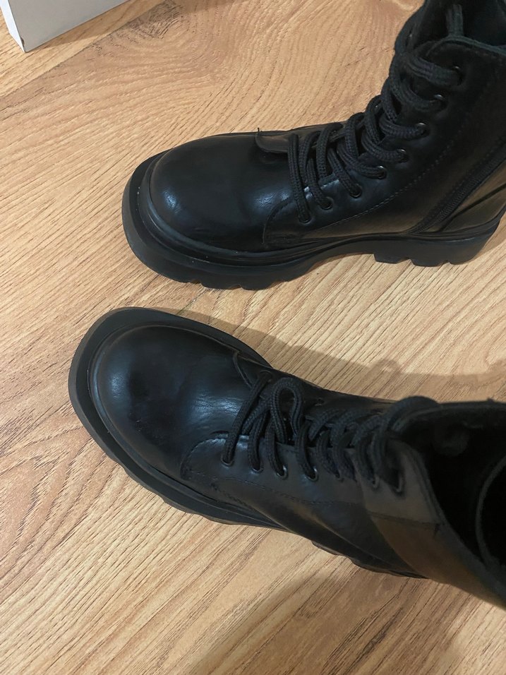 Kadın Siyah Deri Platform Bot - Görsel 3